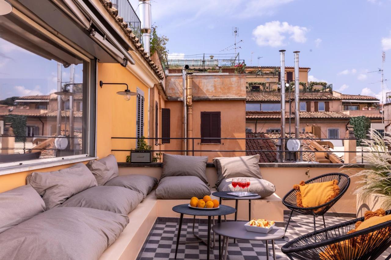 Lägenhet Romac - Condotti Penthouse In The Spanish Steps Area *